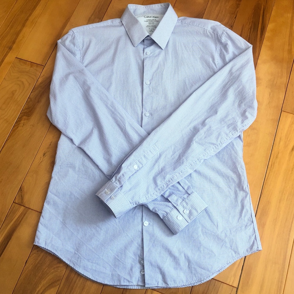 Calvin Klein men’s button down shirt (M)